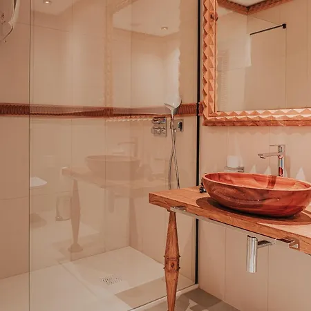Mountain Diamond Hotel 4*