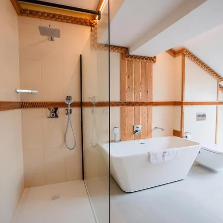 Mountain Diamond Aparthotel *