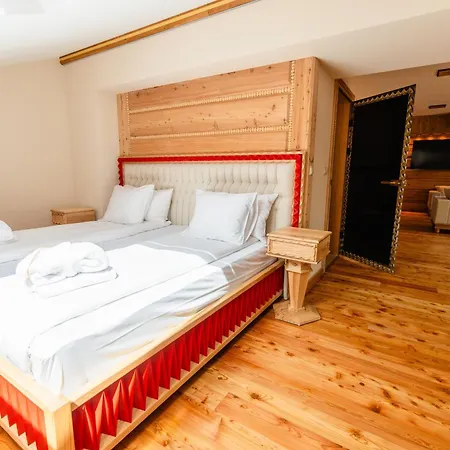 Mountain Diamond 4* 扎科帕内