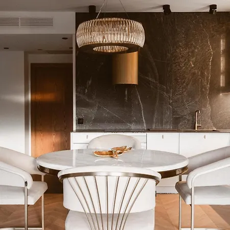 Mountain Diamond 公寓式酒店